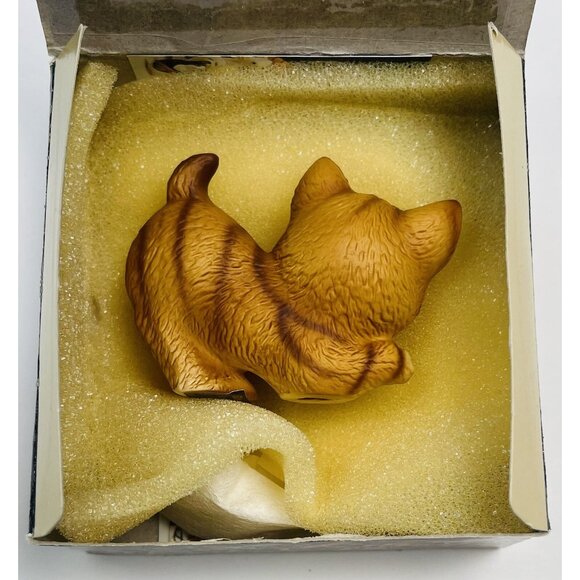 VTG 1983 Lot 2 HOUSE OF GLOBAL ART 2" The Harvey Knox Kingdom CAT FIGURINES +Box - Picture 3 of 8